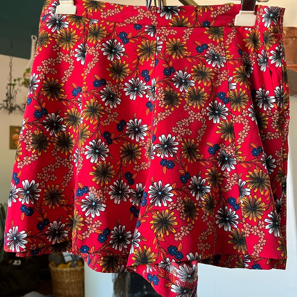 Wayf floral shorts